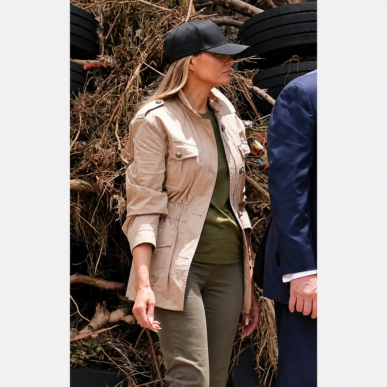 Melania Trump Texas Jacket – Women’s Cotton Safari Style Celebrity Inspired Jacket